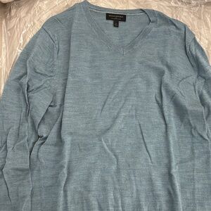 Banana Republic Men's Light Blue V-Neck Sweater